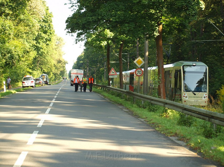 VU Radfahrer Strab Koeln Duennwald Berlinerstr Duennwalder Mauspfad P73.JPG